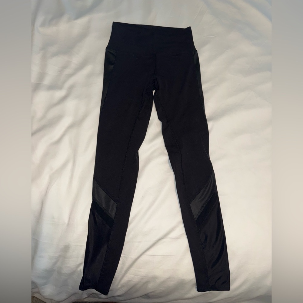 Alo yoga black high waisted airbrush elevate leggings - Picture 3 of 6
